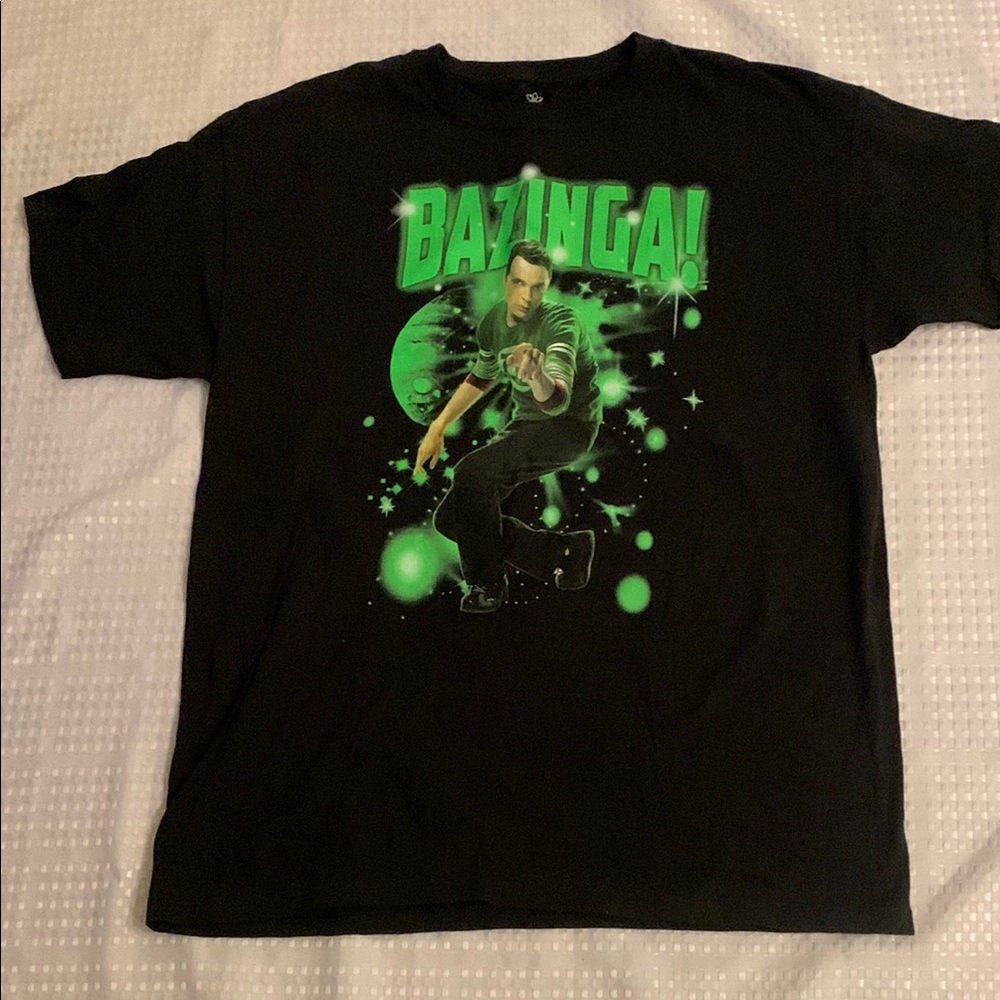 Big Bang Theory black and green graphic t-shirt, men’s size Large.